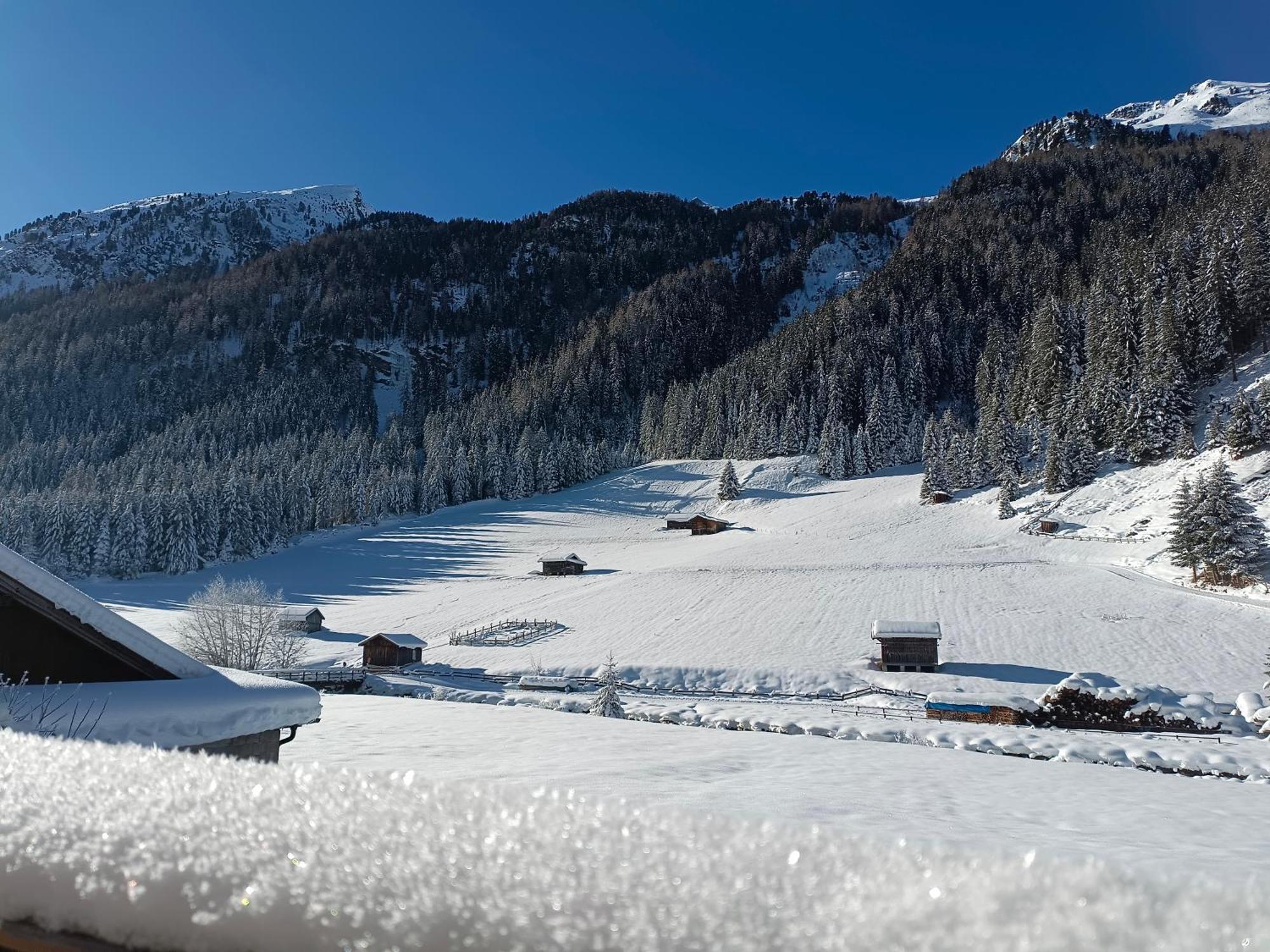 Apart Bergglueck Sankt Leonhard im Pitztal Eksteriør bilde